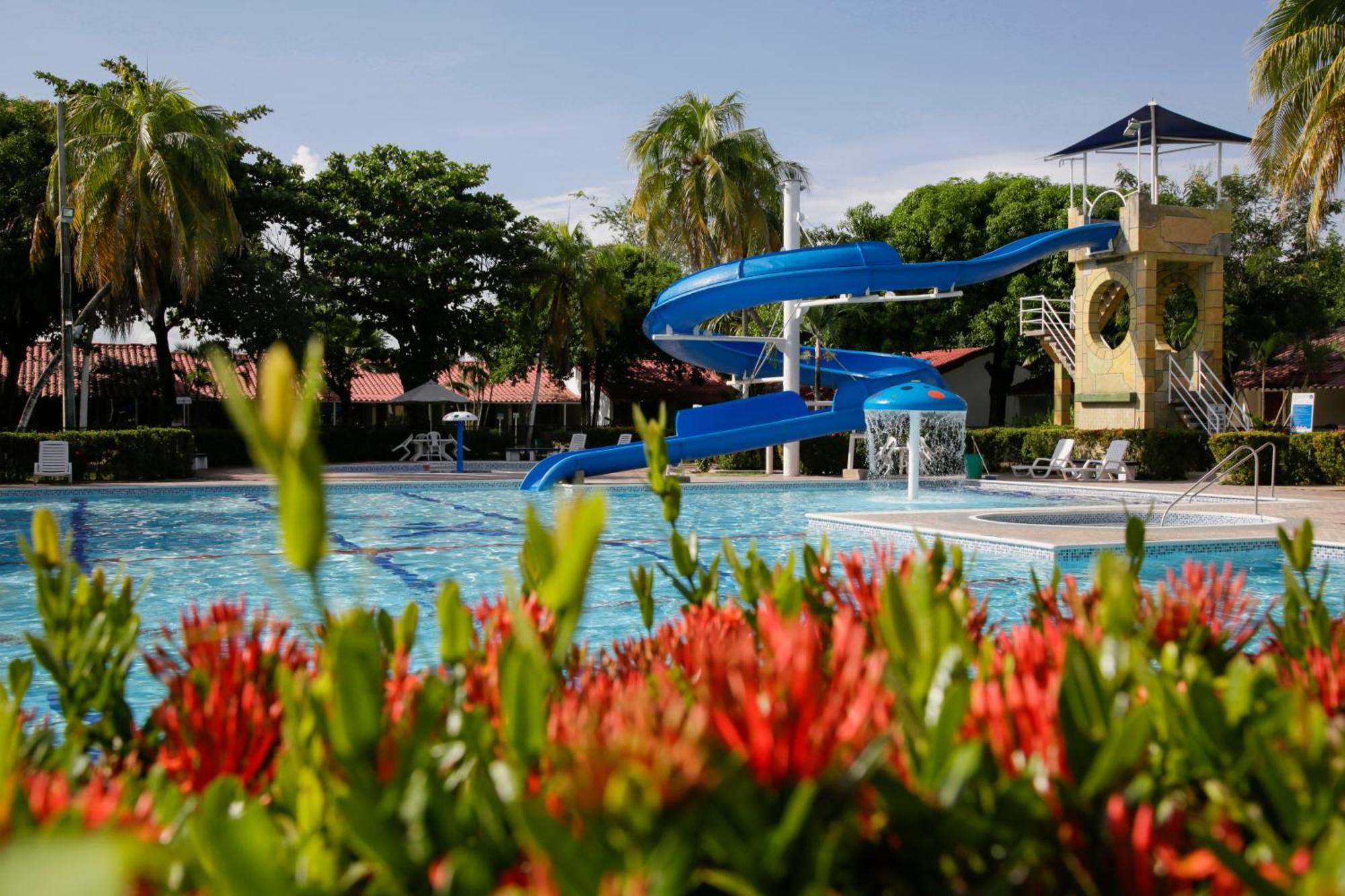 Hotel Los Puentes Comfacundi Girardot Dış mekan fotoğraf